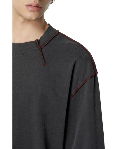 DIESEL(ディーゼル)の「メンズ Tシャツ ルーズフィット(Tシャツ/カットソー・メンズ・グレー・MEDIUM/LARGE/X-LARGE/XX-LARGE/X-SMALL/XXX-LARGE/SMALL)」の4枚目の写真