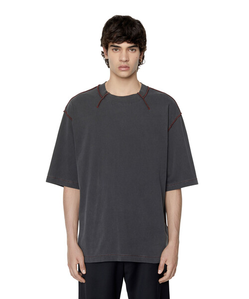 DIESEL(ディーゼル)の「メンズ Tシャツ ルーズフィット(Tシャツ/カットソー・メンズ・グレー・MEDIUM/LARGE/X-LARGE/XX-LARGE/X-SMALL/XXX-LARGE/SMALL)」の8枚目の写真