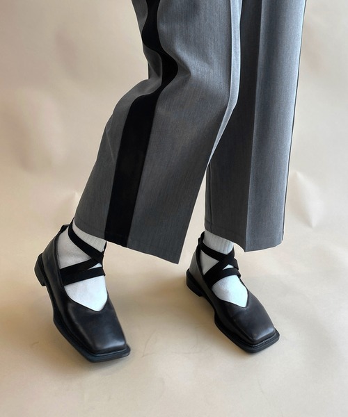 Alley by w closet（アリーバイダブルクローゼット）の「【Alley】ゴムストラップパンプス（パンプス・レディース・ブラック/ベージュ・M/L）」の14枚目の写真