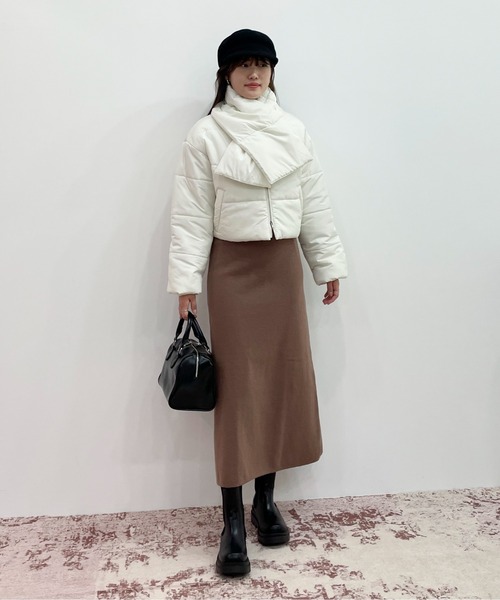 EPIMI E'PIMMY（エピミエピミー）の「マフラーセット中綿ブルゾン（ダウンジャケット/コート・レディース・アイボリー/ブラック・MEDIUM）」の4枚目の写真