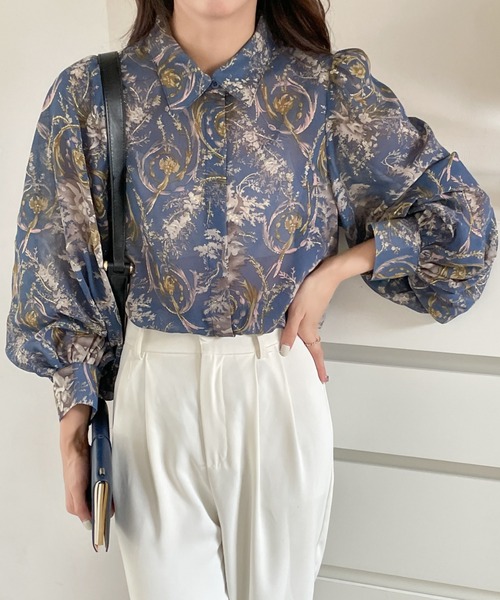 ECLIN(エクラン)の「ボリュームスリーブ総柄レギュラーカラーレディーシャツ(シャツ/ブラウス・レディース・ブラック/ベージュ/ブルー・M/L)」の21枚目の写真