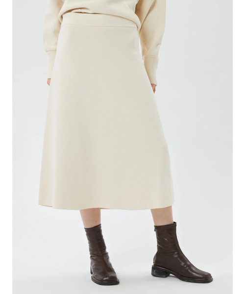 GAP(ギャップ)の「マキシ ニットスカート (セットアップ対応)(スカート・レディース・その他/ネイビー/ブラウン/グレー・L/M/XXS/XS/S)」の4枚目の写真