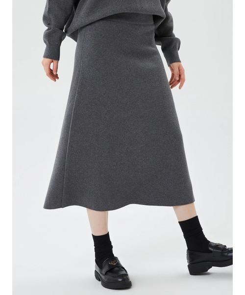 GAP(ギャップ)の「マキシ ニットスカート (セットアップ対応)(スカート・レディース・その他/ネイビー/ブラウン/グレー・L/M/XXS/XS/S)」の14枚目の写真