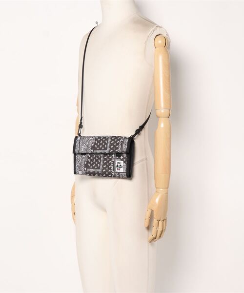 CHUMS（チャムス）の「【CHUMS/チャムス】 Recycle Bellow Pocketbook Case（ショルダーバッグ・レディース・ブラック/パープル/ネイビー/ブラウン/レッド/その他1/その他2/その他3・FREE）」の15枚目の写真