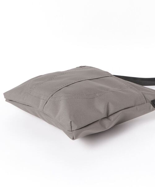 Lee(リー)の「Lee/リー CORDURA サコッシュ/ネックポーチ/ミニポーチ付き(ショルダーバッグ・メンズ・ブラック/カーキ/ブラウン/グレー・FREE)」の6枚目の写真