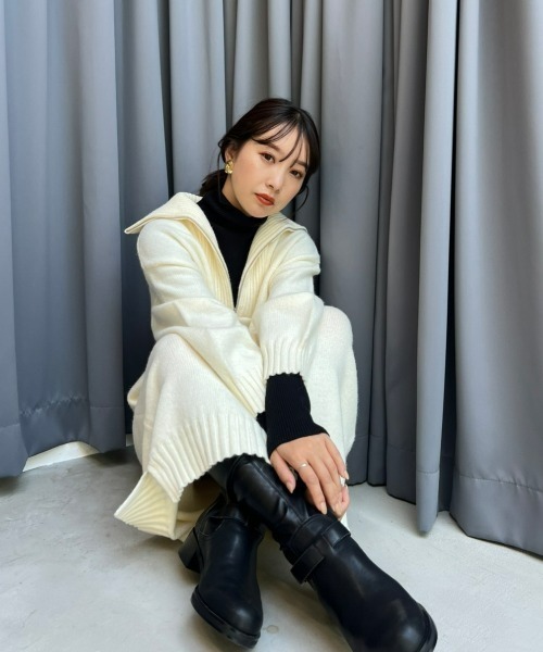 y/m by 村岡美里(イムバイムラオカミサト)の「村岡美里×y/m ハーフジップニットワンピース(ワンピース・レディース・ブラック/グレー/オフホワイト・FREE)」の15枚目の写真