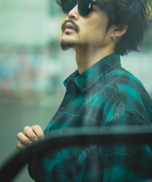 improves（インプローブス）の「レギュラーサイズ オンブレチェックシャツ（シャツ/ブラウス・メンズ・レッド/ホワイト/グリーン/イエロー・X-LARGE/LARGE/MEDIUM）」の10枚目の写真