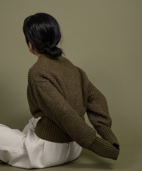 lawgy(ラウジー)の「grain pattern knit(ニット/セーター・レディース・グリーン/アイボリー/ベージュ系その他・FREE)」の8枚目の写真