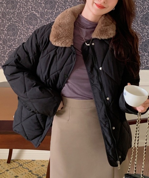 ECLIN(エクラン)の「エコファー衿キルティングブルゾン(ブルゾン・レディース・ブラック/アイボリー/モカ・FREE)」の3枚目の写真