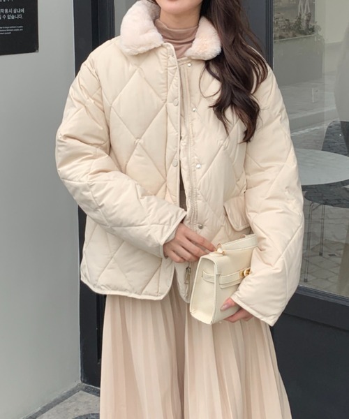 ECLIN(エクラン)の「エコファー衿キルティングブルゾン(ブルゾン・レディース・ブラック/アイボリー/モカ・FREE)」の6枚目の写真