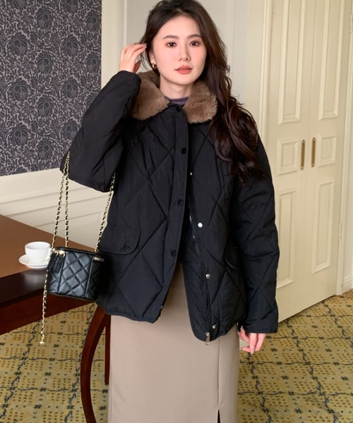 ECLIN(エクラン)の「エコファー衿キルティングブルゾン(ブルゾン・レディース・ブラック/アイボリー/モカ・FREE)」の18枚目の写真