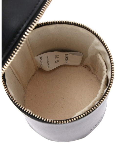 ALEXIA STAM(アリシアスタン)の「Cylinder Eco Leather Bag /円柱フォルムバッグ(ハンドバッグ・レディース・ブラック/カーキ/アイボリー・FREE)」の18枚目の写真