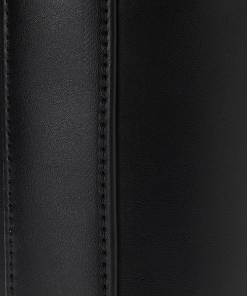 ALEXIA STAM(アリシアスタン)の「Cylinder Eco Leather Bag /円柱フォルムバッグ(ハンドバッグ・レディース・ブラック/カーキ/アイボリー・FREE)」の11枚目の写真