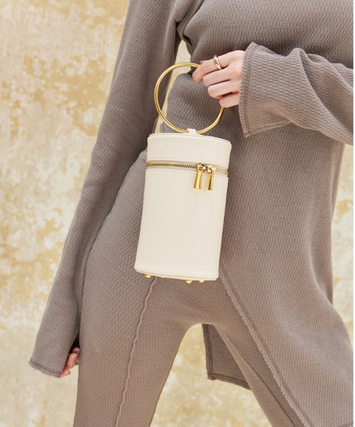 ALEXIA STAM(アリシアスタン)の「Cylinder Eco Leather Bag /円柱フォルムバッグ(ハンドバッグ・レディース・ブラック/カーキ/アイボリー・FREE)」の16枚目の写真