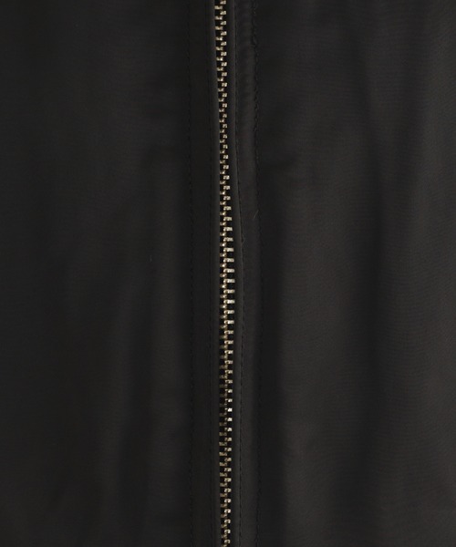 COLLAGE GALLARDAGALANTE(コラージュガリャルダガランテ)の「OVAL SQUARE/中綿ボンバージャケット(MA-1・レディース・ブラック・SMALL)」の6枚目の写真