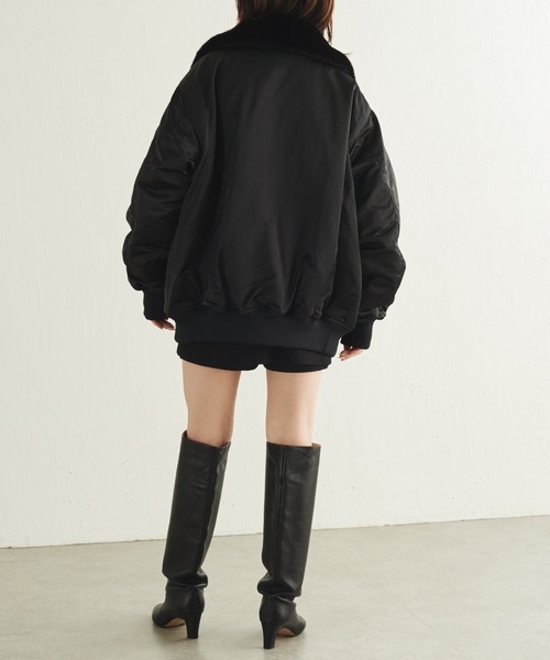 COLLAGE GALLARDAGALANTE(コラージュガリャルダガランテ)の「OVAL SQUARE/中綿ボンバージャケット(MA-1・レディース・ブラック・SMALL)」の12枚目の写真