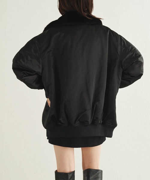 COLLAGE GALLARDAGALANTE(コラージュガリャルダガランテ)の「OVAL SQUARE/中綿ボンバージャケット(MA-1・レディース・ブラック・SMALL)」の16枚目の写真