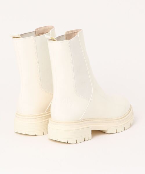 COLE HAAN（コールハーン）の「タホ フェザーフィール チェルシー ブーツ womens（ブーツ・レディース・ホワイト・7/7.5/8/6.5/6/5/5.5）」の2枚目の写真