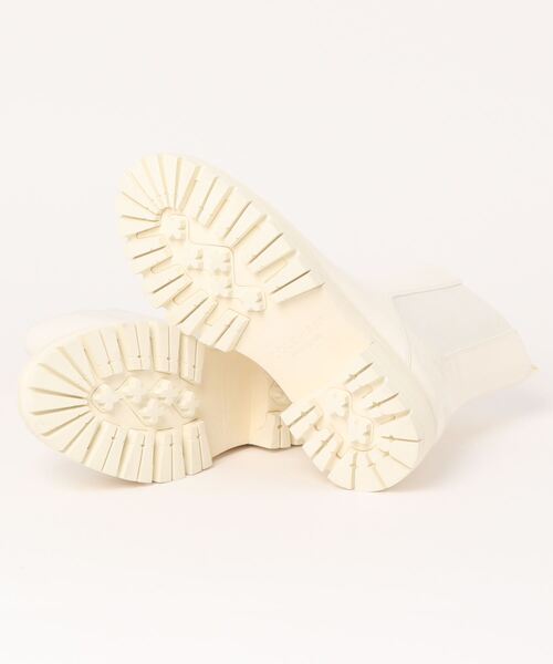 COLE HAAN（コールハーン）の「タホ フェザーフィール チェルシー ブーツ womens（ブーツ・レディース・ホワイト・7/7.5/8/6.5/6/5/5.5）」の3枚目の写真