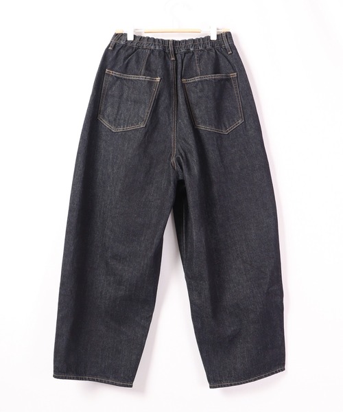 FUNALIVE(ファンアライブ)の「cotopone F/タックペグトップデニムパンツ(デニムパンツ・レディース・インディゴブルー/ネイビー系・2/1)」の13枚目の写真