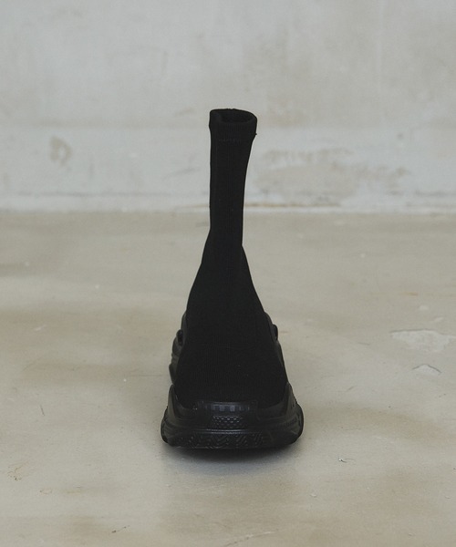 casane(カサネ)の「ソックススニーカーブーツ(ブーツ・レディース・ダークブラック/ブラック・0/1/2)」の13枚目の写真