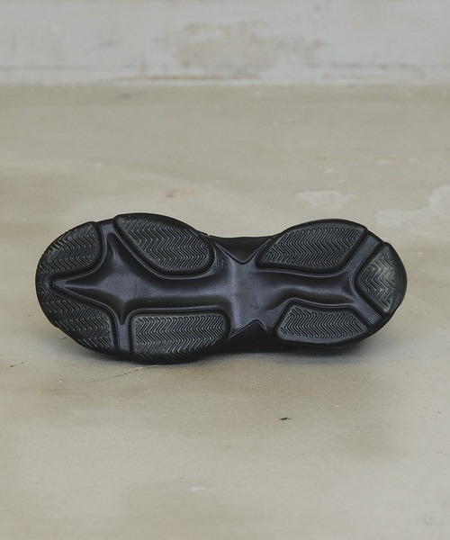 casane(カサネ)の「ソックススニーカーブーツ(ブーツ・レディース・ダークブラック/ブラック・0/1/2)」の22枚目の写真