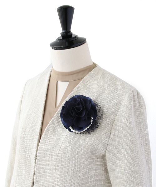 RUIRUE BOUTIQUE（ルイルエブティック）の「フラワーオーガンジーコサージュ（ブローチ/コサージュ・レディース・ベージュ/ネイビー/ピンク/ラベンダー/アイボリー・FREE）」の4枚目の写真