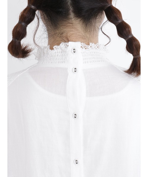 Samansa Mos2（サマンサ モスモス）の「シャーリングレース切替ブラウス（シャツ/ブラウス・レディース・オフホワイト/ブラック/キナリ/ピンク・ﾌﾘ-）」の12枚目の写真