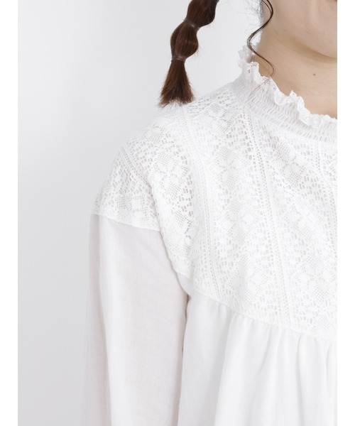 Samansa Mos2（サマンサ モスモス）の「シャーリングレース切替ブラウス（シャツ/ブラウス・レディース・オフホワイト/ブラック/キナリ/ピンク・ﾌﾘ-）」の15枚目の写真