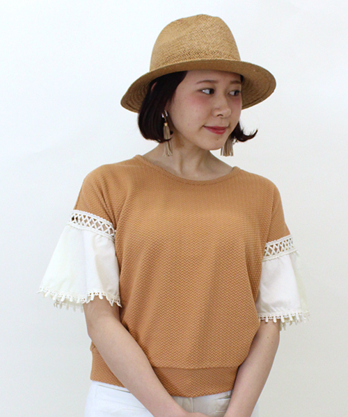 mystic(ミスティック)の「袖布帛切替プルオーバー(Tシャツ/カットソー・レディース・ホワイト/ネイビー/ブラック/ベージュ・フリ-)」の1枚目の写真