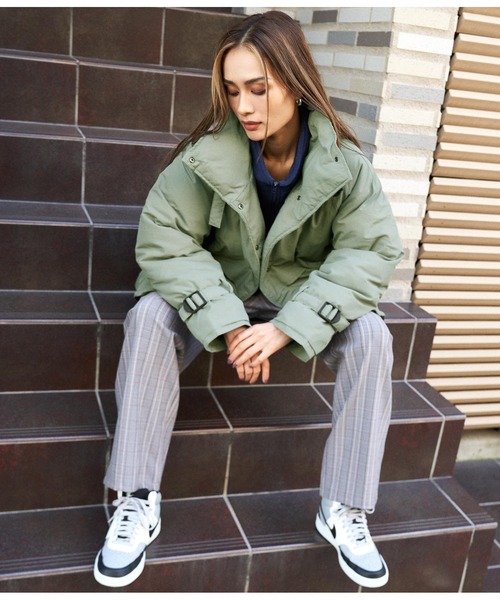 ANAP（アナップ）の「中綿スタンドベルトジャケット（ダウンジャケット/コート・レディース・アイボリー/ブラック/カーキ・FREE）」の9枚目の写真