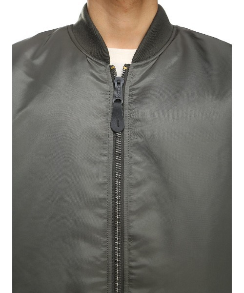 Alpha Industries（アルファインダストリーズ）の「リバーシブル