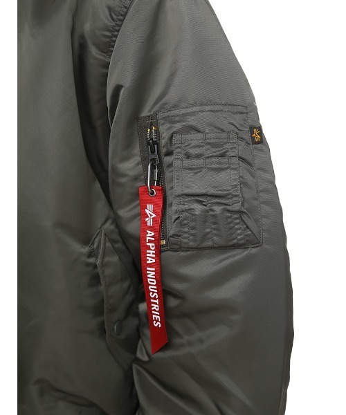 Alpha Industries（アルファインダストリーズ）の「リバーシブル MA-1