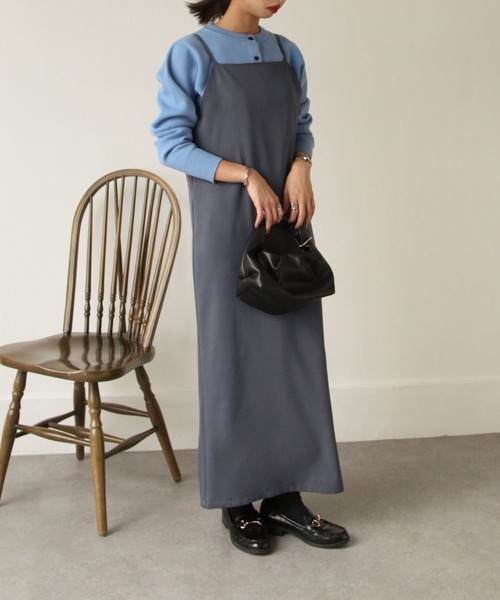 Chillfar(チルファー)の「ロングキャミワンピース(ワンピース・レディース・グレー/ブラック/カーキ/アイボリー/ダークブラウン・LARGE/MEDIUM)」の21枚目の写真