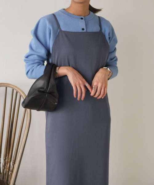 Chillfar(チルファー)の「ロングキャミワンピース(ワンピース・レディース・グレー/ブラック/カーキ/アイボリー/ダークブラウン・LARGE/MEDIUM)」の22枚目の写真