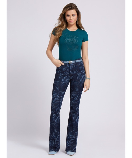 Guess（ゲス）の「Eco Adeline Floral High-Rise Flare Jeans（デニムパンツ・レディース・ブルー・25inch/26inch/27inch/24inch）」の2枚目の写真