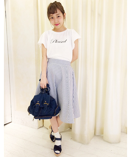 one after another NICE CLAUP(ワンアフターアナザーナイスクラップ)の「【non-no8月号掲載 ナイスクラップ】袖チュールプリントTシャツ(Tシャツ/カットソー・レディース・オフホワイト/イエロー/ネイビー/グレー・FREE)」の14枚目の写真