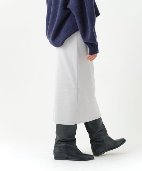 IENA（イエナ）の「ファインゲージフルニードルニットスカート（スカート・レディース・アイボリー/ブルー/ライトグレー・FREE）」の8枚目の写真