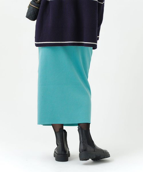 IENA（イエナ）の「ファインゲージフルニードルニットスカート（スカート・レディース・アイボリー/ブルー/ライトグレー・FREE）」の14枚目の写真