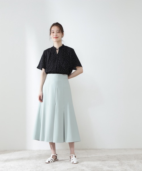 N.(N. Natural Beauty Basic)(エヌエヌナチュラルビューティーベーシック)の「◆バイカラーリボンブラウス(シャツ/ブラウス・レディース・ナチュラル/ライトベージュ/ドット/ライトグリーン・MEDIUM)」の6枚目の写真
