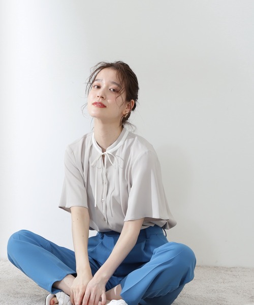 N.(N. Natural Beauty Basic)(エヌエヌナチュラルビューティーベーシック)の「◆バイカラーリボンブラウス(シャツ/ブラウス・レディース・ナチュラル/ライトベージュ/ドット/ライトグリーン・MEDIUM)」の20枚目の写真