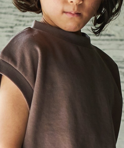 PAIRMANON STREET（ペアマノンストリート）の「【PAIRMANON STREET】【サラッとスウェット】ビッグシルエット スウェットベスト（Tシャツ/カットソー・キッズ・ブラック/ブルー/グリーン/モカ・90/100/110/120/130/140/150）」の7枚目の写真