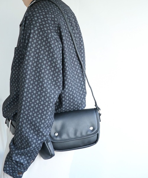 SENSE OF PLACE by URBAN RESEARCH(センスオブプレイスバイアーバンリサーチ)の「マルチショルダーバッグ(ショルダーバッグ・メンズ・ブラック・ONE)」の1枚目の写真