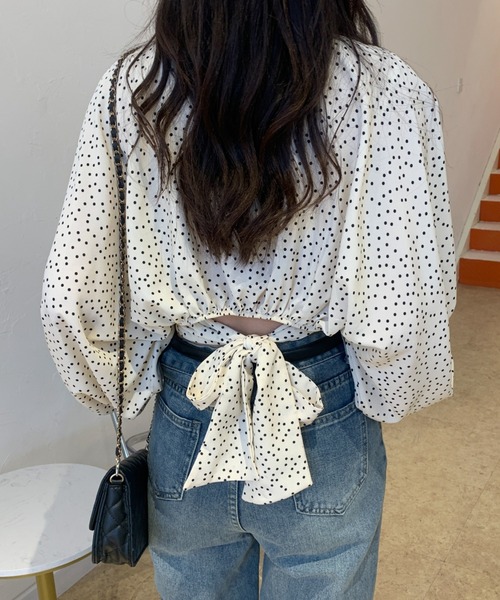 ABITOKYO（アビトーキョー）の「バックリボンドット柄Vネックブラウス（シャツ/ブラウス・レディース・ホワイト/ブラック・FREE）」の10枚目の写真