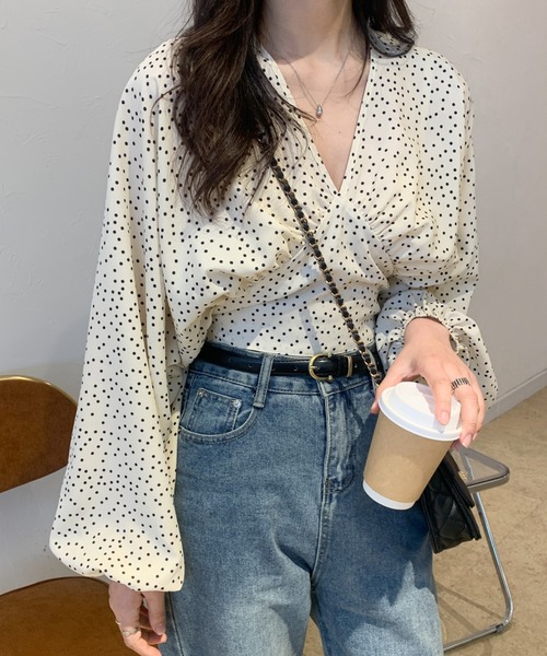 ABITOKYO（アビトーキョー）の「バックリボンドット柄Vネックブラウス（シャツ/ブラウス・レディース・ホワイト/ブラック・FREE）」の9枚目の写真
