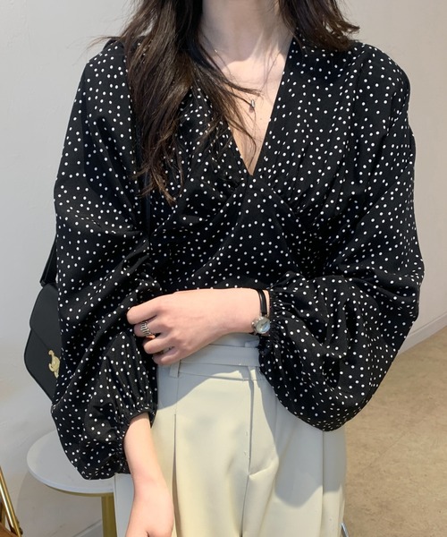 ABITOKYO（アビトーキョー）の「バックリボンドット柄Vネックブラウス（シャツ/ブラウス・レディース・ホワイト/ブラック・FREE）」の12枚目の写真