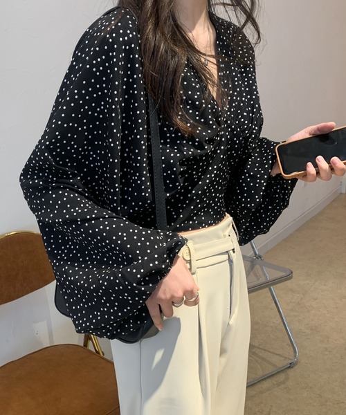 ABITOKYO（アビトーキョー）の「バックリボンドット柄Vネックブラウス（シャツ/ブラウス・レディース・ホワイト/ブラック・FREE）」の13枚目の写真
