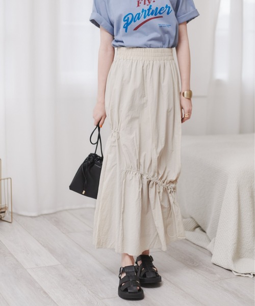 ANGIE（アンジー）の「ドロストフレアスカート（スカート・レディース・ブルー/ナチュラル/ブラック・FREE）」の6枚目の写真