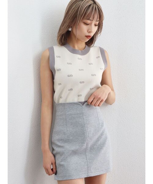 EMODA（エモダ）の「カーブウエストミニスカート（スカート・レディース・ブラック/グレー/ベージュ・SMALL/MEDIUM）」の20枚目の写真