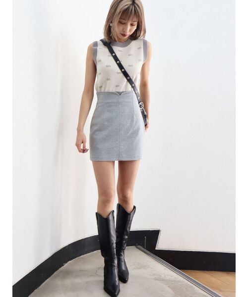 EMODA（エモダ）の「カーブウエストミニスカート（スカート・レディース・ブラック/グレー/ベージュ・SMALL/MEDIUM）」の18枚目の写真